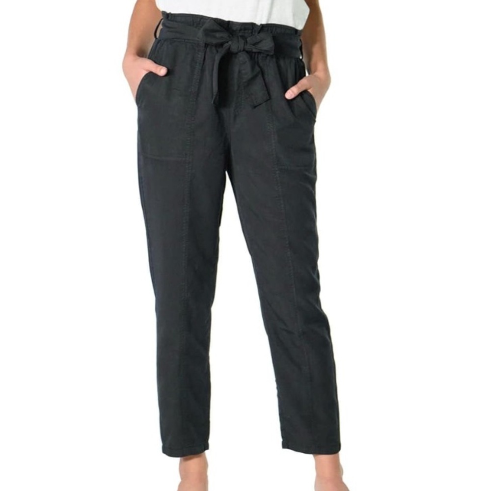 🆕 Social Standard by Sanctuary • Black Tie-Waist Cropped Pants